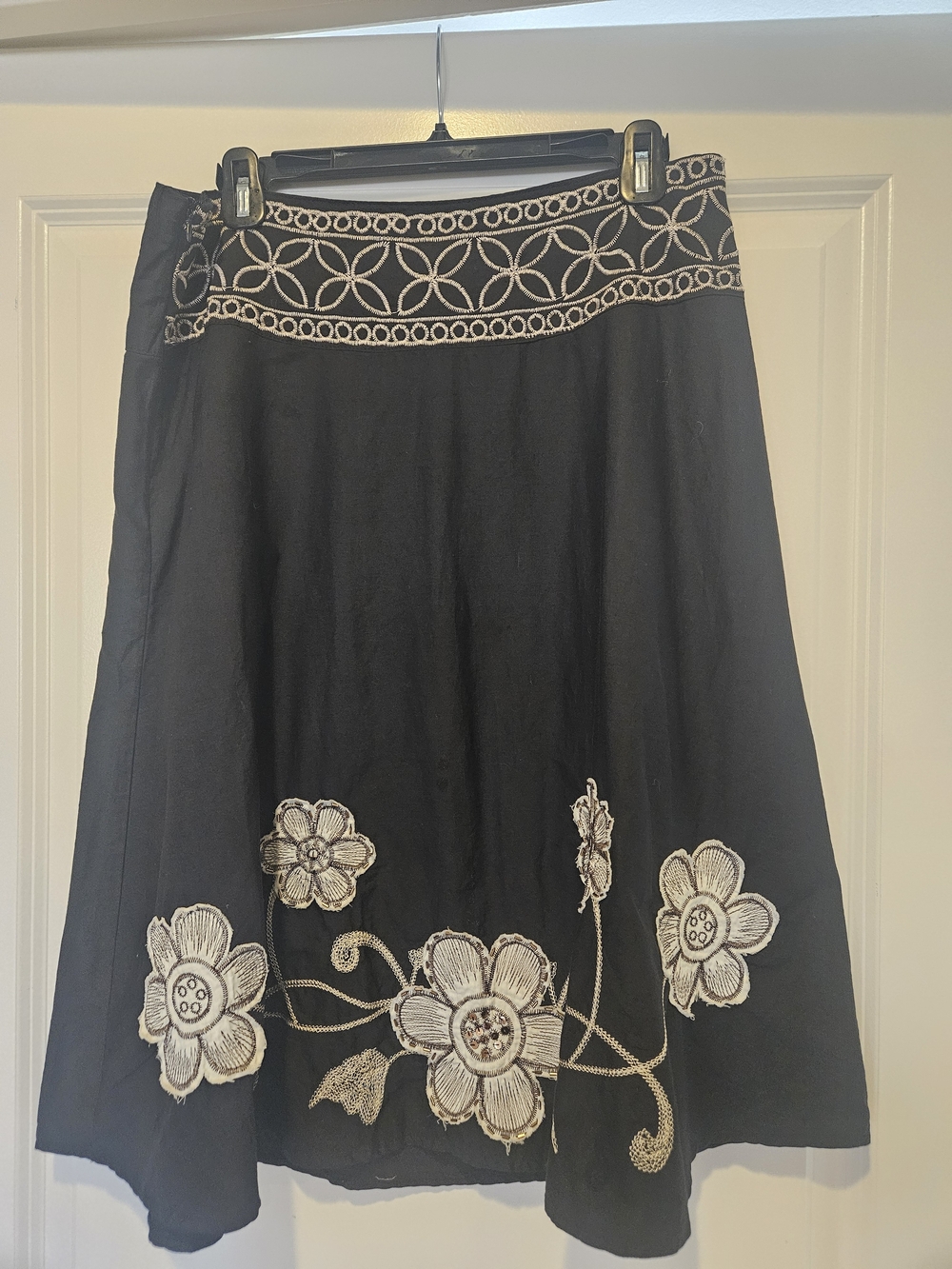 Michelle USA Black Embroidered Floral A-Line Skirt Size XL Bohemian Chic